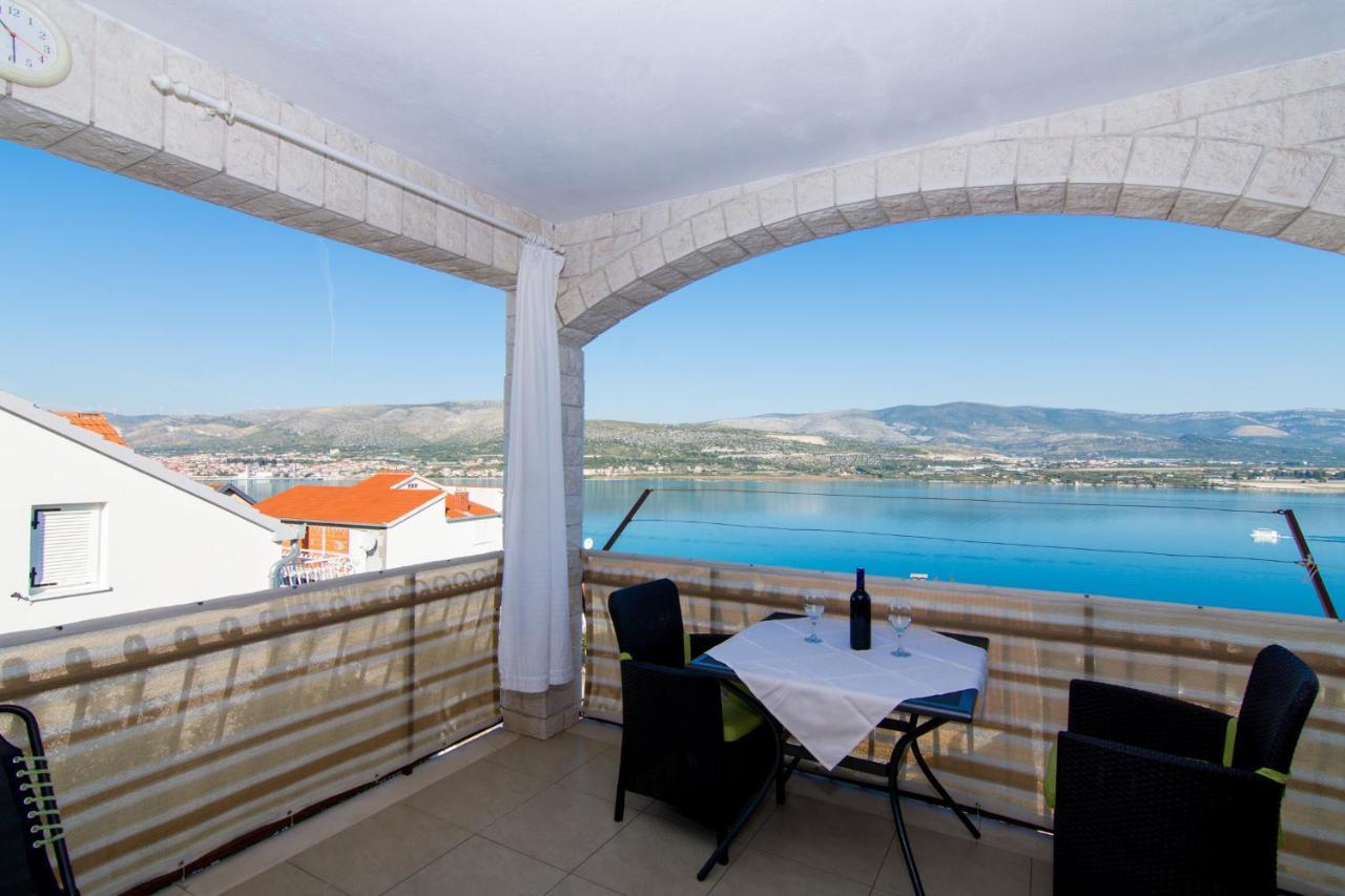 Holidays Apartments Slanada With Terrace And Sea View, Near The Beach & Town Trogir, Free Parking, Quiet Place On Peninsula Ciovo Ngoại thất bức ảnh