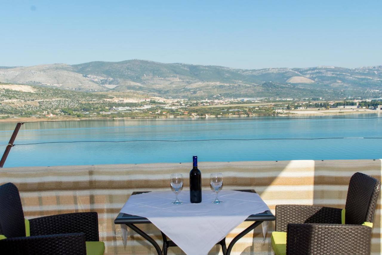 Holidays Apartments Slanada With Terrace And Sea View, Near The Beach & Town Trogir, Free Parking, Quiet Place On Peninsula Ciovo Ngoại thất bức ảnh